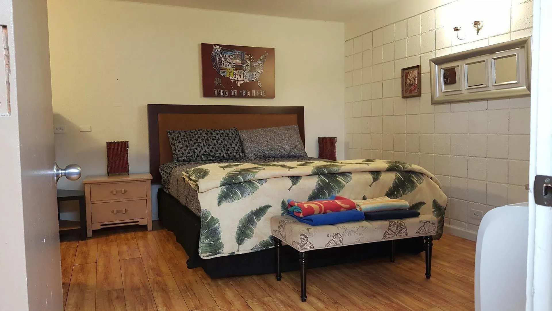 The Beach Waikiki Boutique Hostel Honolulu