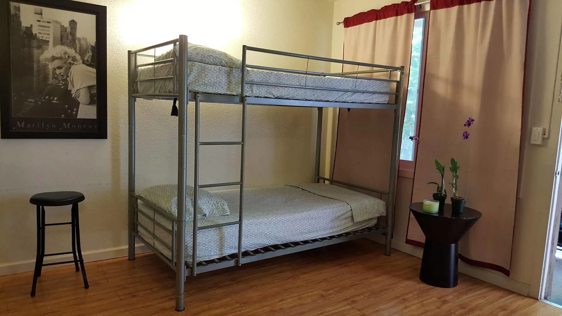 The Beach Waikiki Boutique Hostel ホノルル 米国