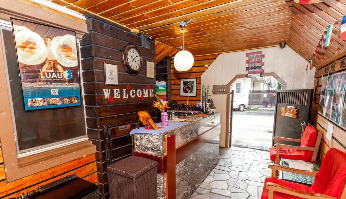 The Beach Waikiki Boutique Hostel ホノルル