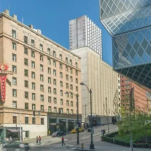 https://executive-hotel-pacific.seattlehotelsites.com